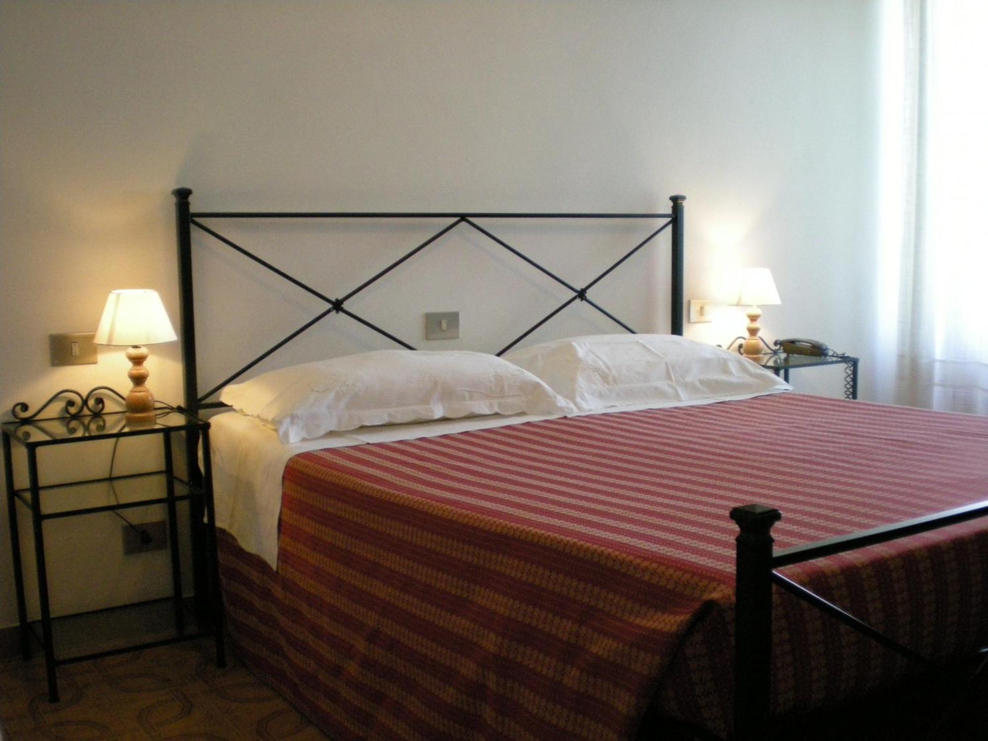 Hotel Sangallo B&B Montepulciano Room photo